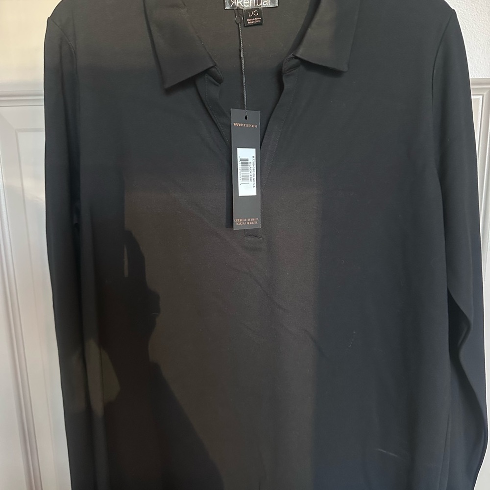 NWTs Renault Women’s Black Tunic